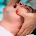 Çene Eklemi (TMJ) Ağrısı Neden Olur? Fizik Tedavi Destek Sağlar mı?